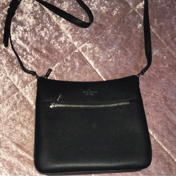 KATE SPADE PURSE (NEVER USED) - Picture 2 of 5